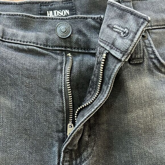 Hudson Jean Shorts Women 28 Black Wash Denim Cutoff Mid rise Raw Frayed Hem - Picture 4 of 8